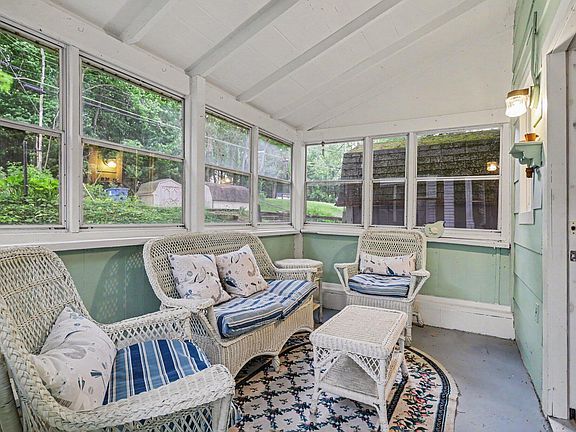 5th image of 3281 Country Club Way