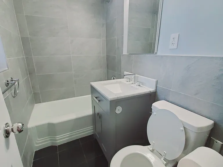 39 Glenbrook Rd #2T — Photo 7