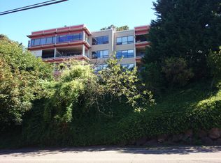 620 W Mercer Pl APT 2C, Seattle, WA 98119
