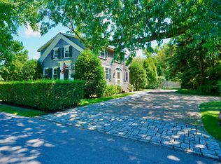 111 Peases Point Way N, Edgartown, MA 02539