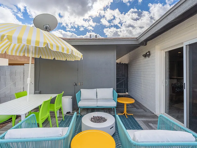 2510 E Hermosa Dr — Photo 21