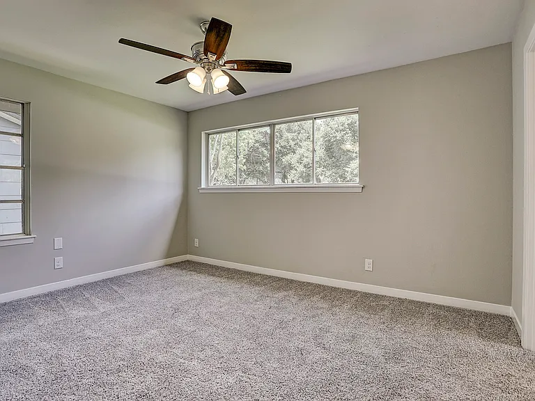 1803 Jones St — Photo 8