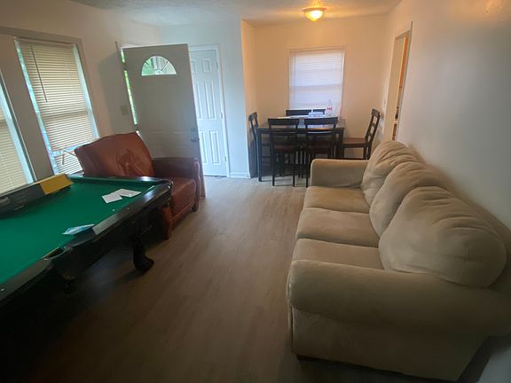 2nd image of 3961 N Grand Ave