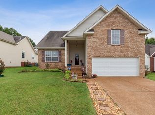 8002 Tiger Ct, Spring Hill, TN 37174
