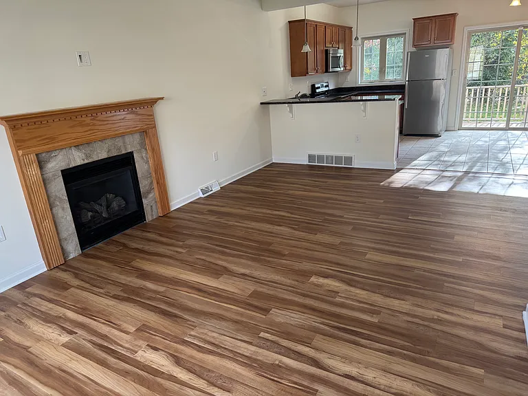 71 Schoolhouse Rd — Photo 4