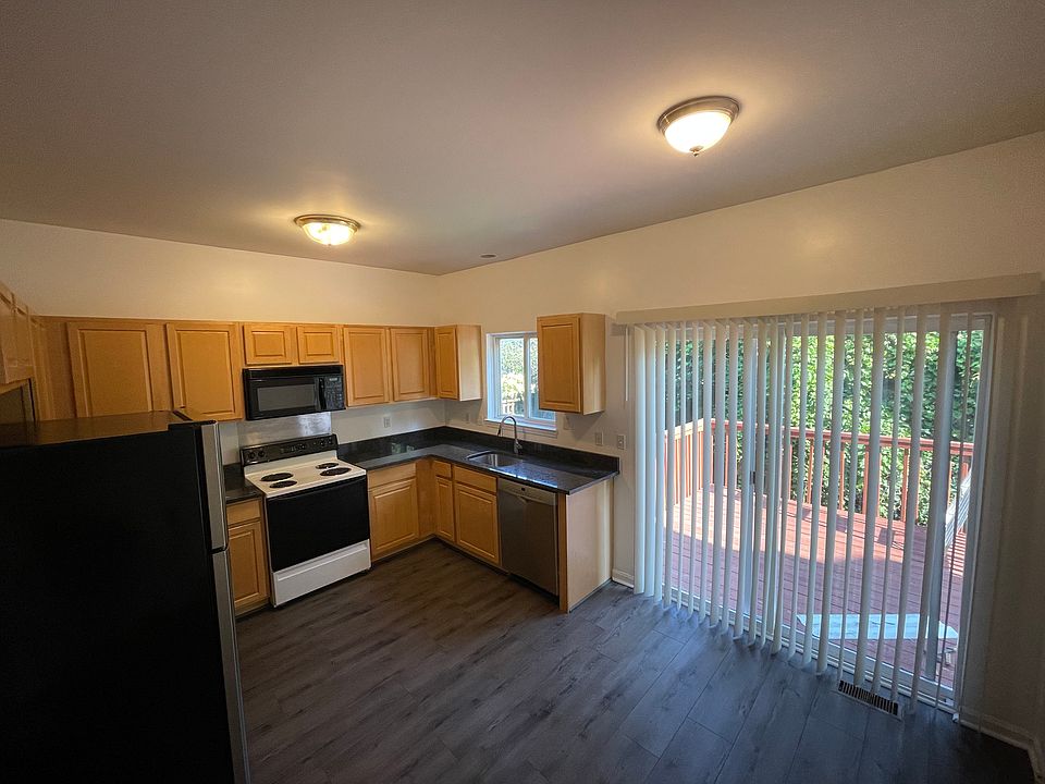 1st image of 38286 Saratoga Cir