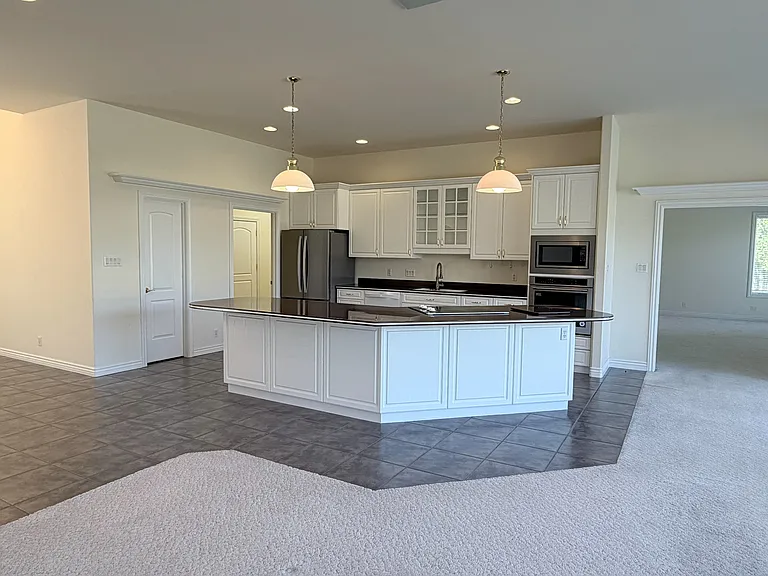 Hidden Lakes Dr — Photo 8