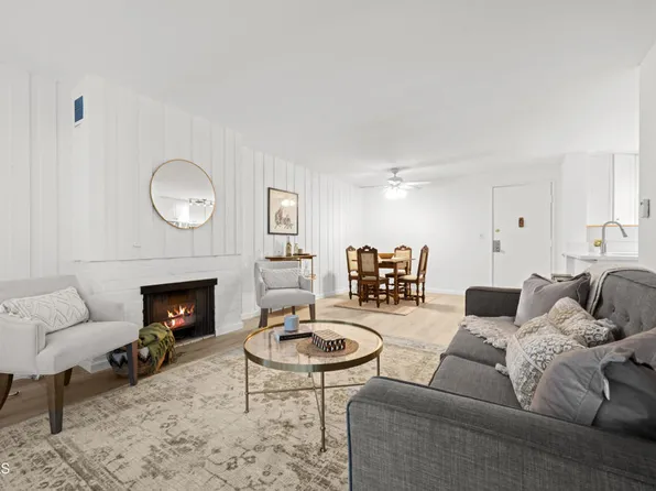 6355 Green Valley Cir Unit 101, Culver City, CA 90230