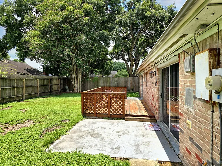 22619 Deville Dr — Photo 19