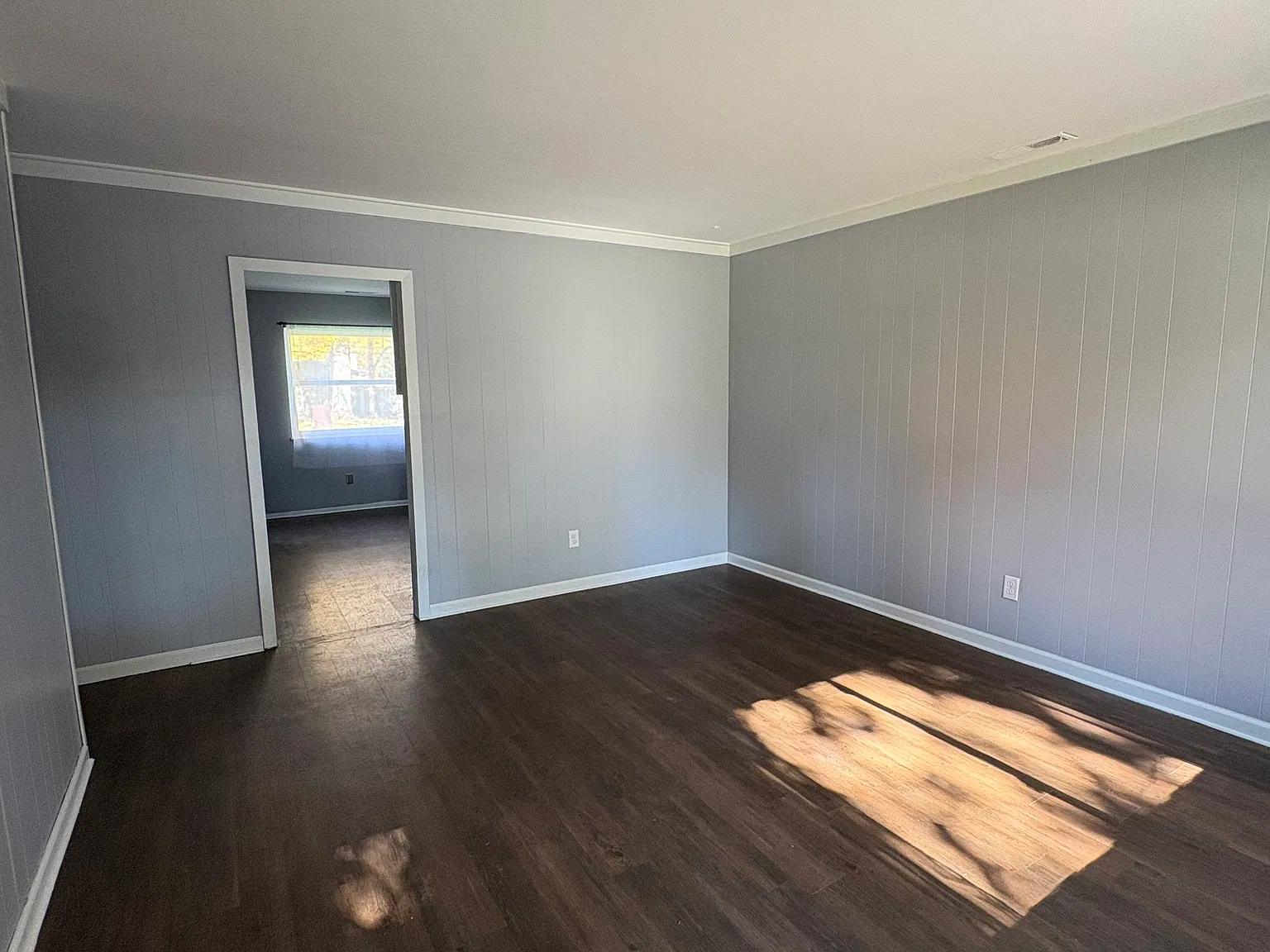 4 bed, 1.5 bath, 1102 sqft, $1,300 — Photo 3