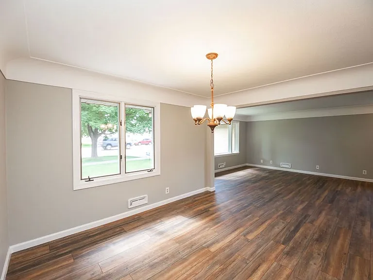 822 Walnut St — Photo 10