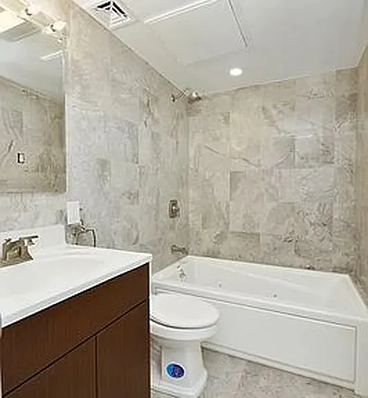 407 E 6th St #3 — Photo 7