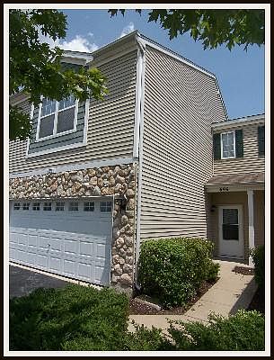 1st image of 696 Meadowridge Dr