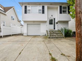 386 New York Ave, Providence, RI 02905