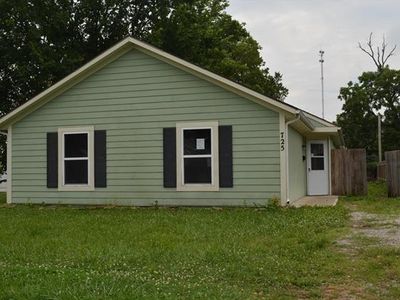 725 Pacific St, Osawatomie, KS, 66064