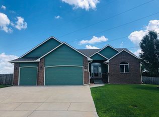 1857 W Lakeview Ct, Haysville, KS 67060