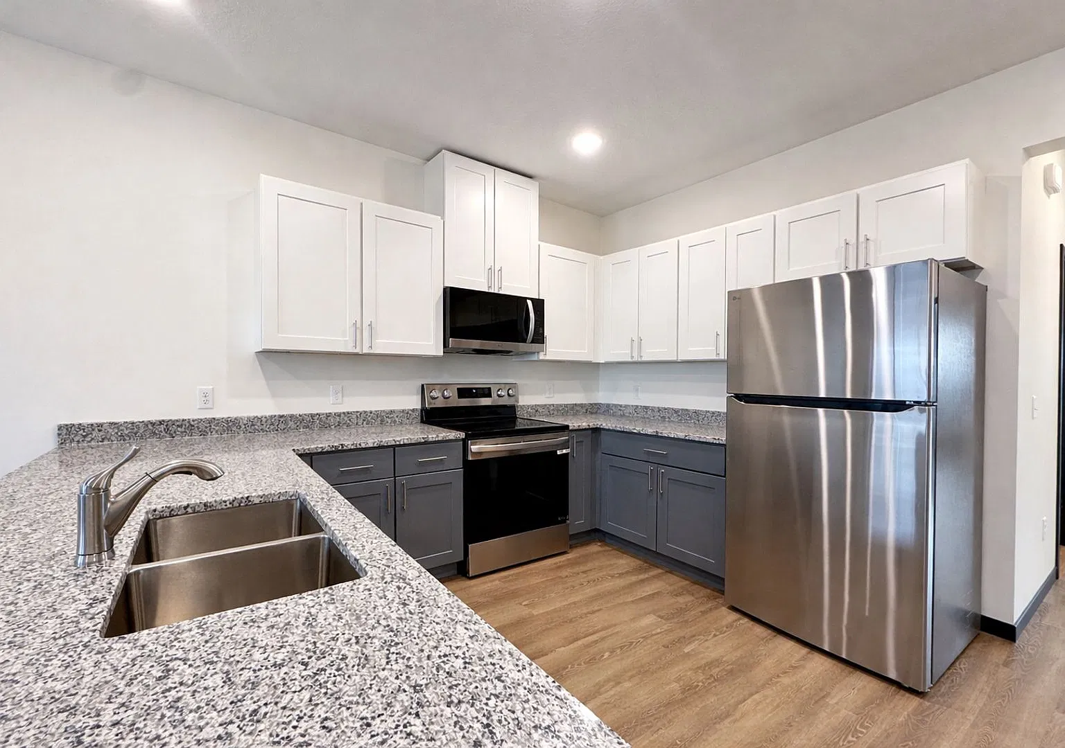 Liberty Villas — Photo 3