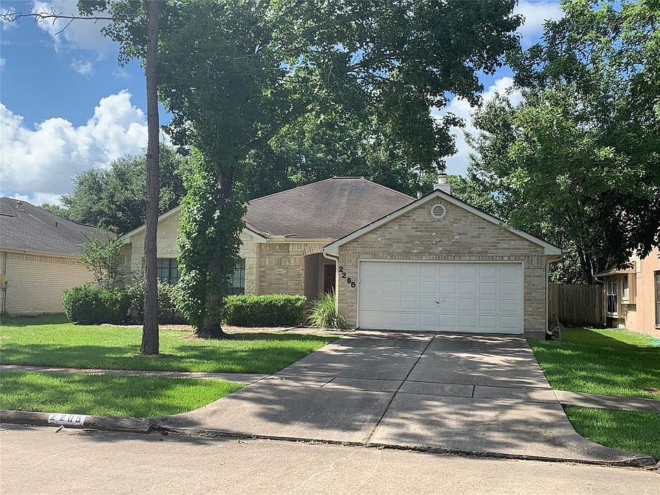 1st image of 2205 Aberdeen Dr