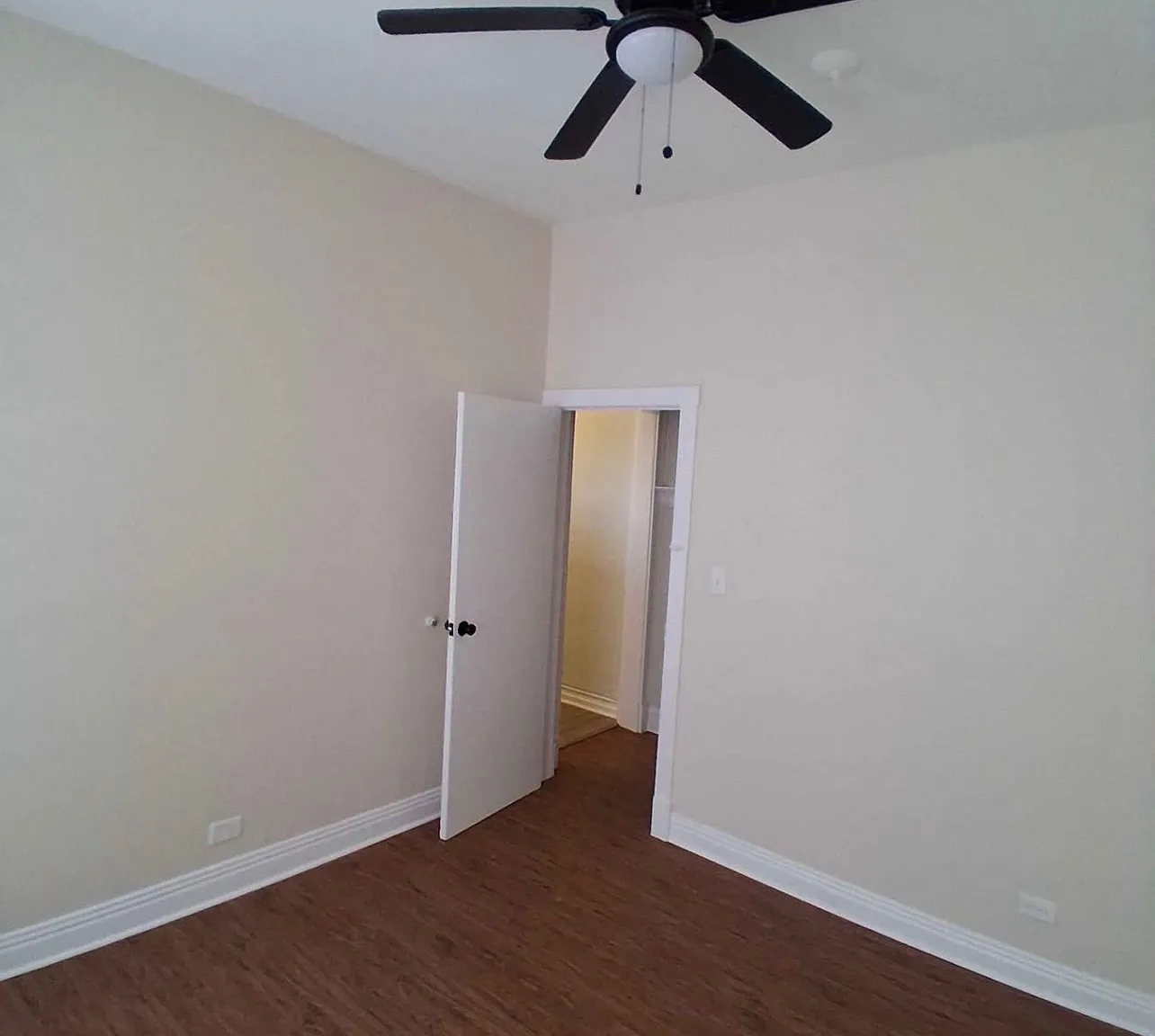 1009 W Garfield Blvd — Photo 1