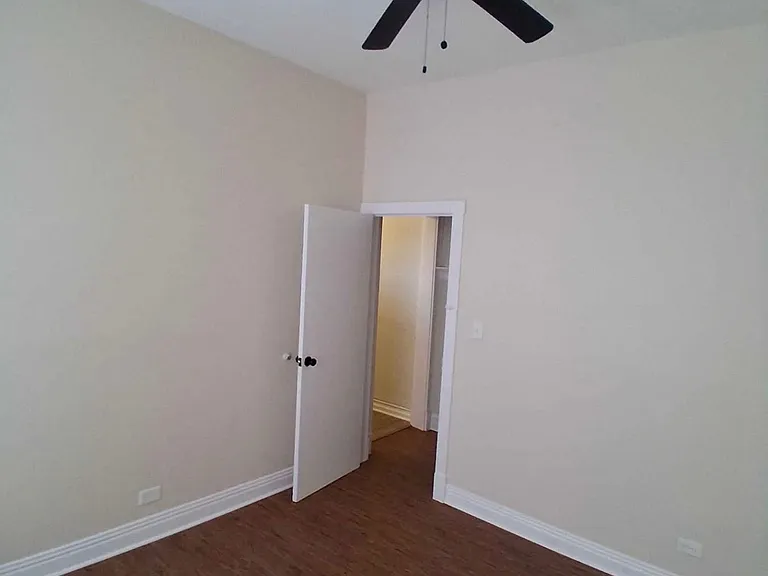 1009 W Garfield Blvd #1 — Photo 1