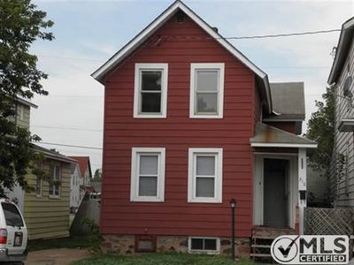 318 S 4th St, Ishpeming, MI, 49849