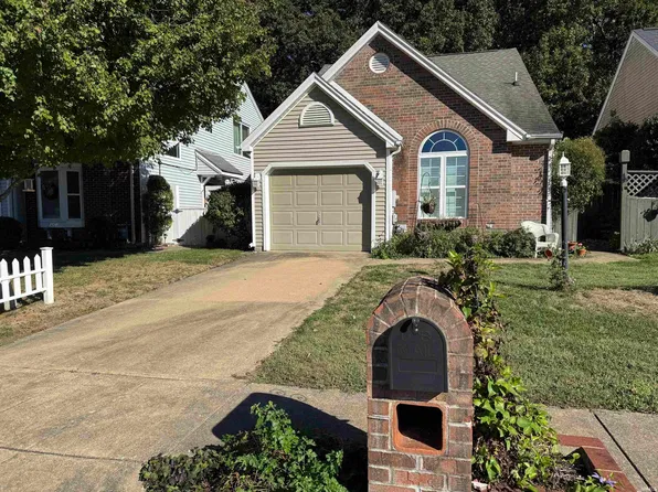 3936 Seasons Point, Evansville, IN 47715