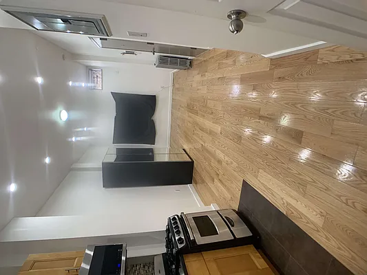 Rented by Abode Well Realty Inc | media 18