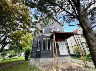 38 Carroll St, Poughkeepsie, NY 12601