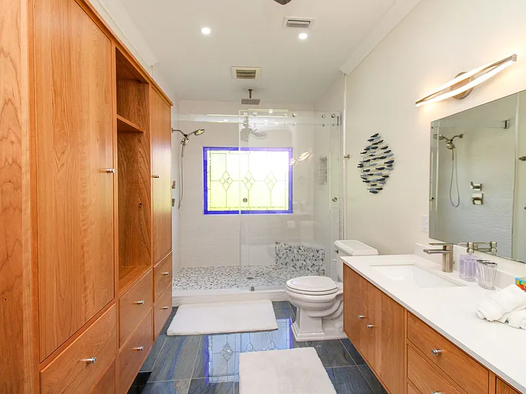 2150 Marina Dr — Photo 30