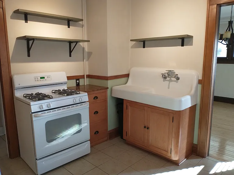 1315 29th Ave NE #1 — Photo 14