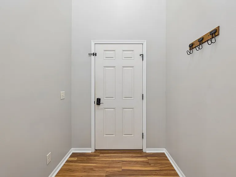 5638 Shailee Ct — Photo 13