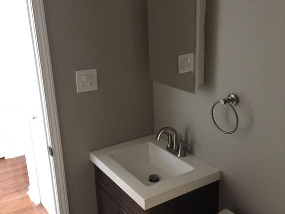 3rd image of 2236 Liverpool Ln APT 2