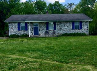 1940 Austin Rd, Lafayette, TN 37083
