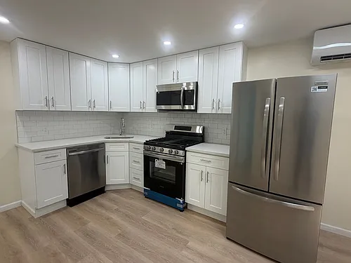 398 Monroe St #2 Photo 1