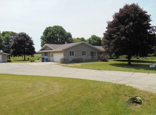 W3903 Mackville Rd, Appleton, WI 54913