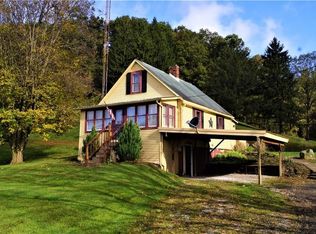 7165 Amsterdam Rd SE, Amsterdam, OH 43903