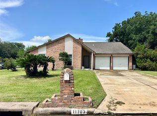 11703 Seawood Dr, Houston, TX 77089