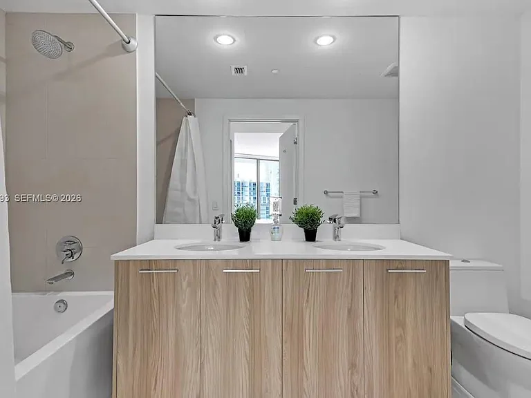 501 NE 31st St #1607 — Photo 12