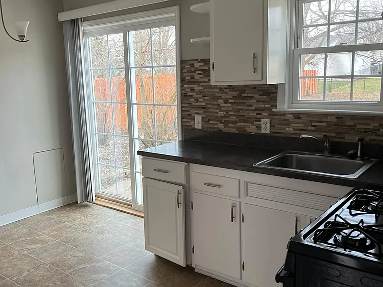 5191 Nan Linn Dr — Photo 1