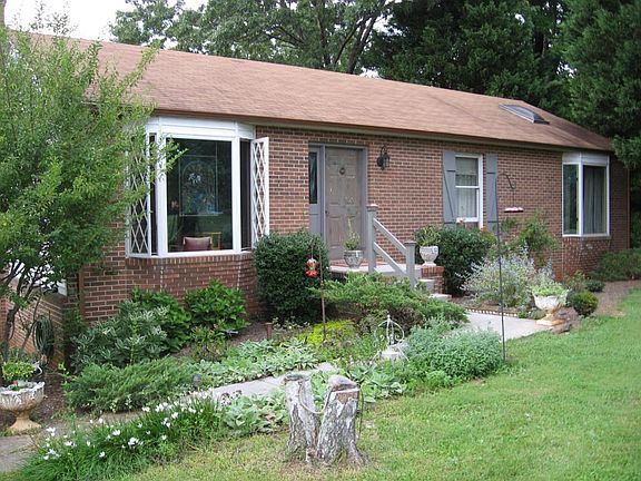 Features 3 BR & 2 BA!