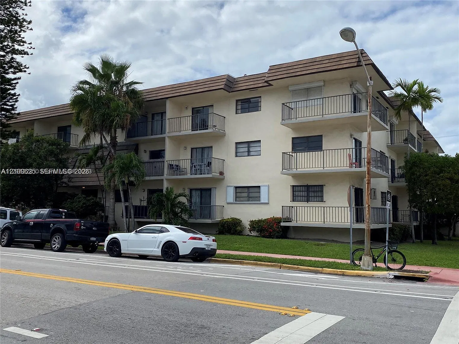 Eastview Villas Condo Sou — Photo 2