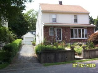 329 Fairview Ave, Fairfield, CT 06430