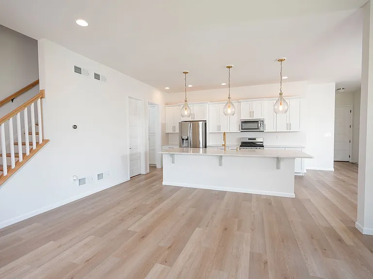 245 Hollyhock Dr — Photo 12