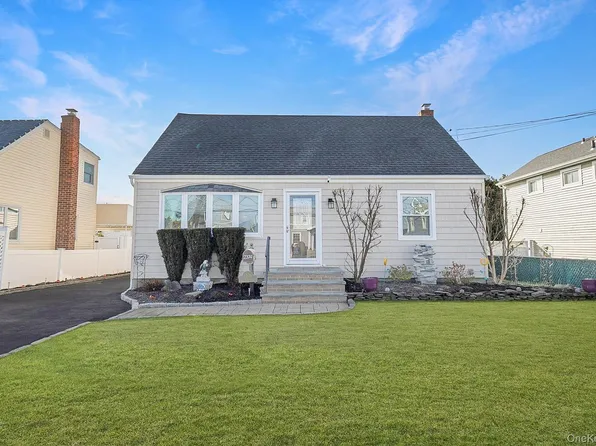2374 Fish Avenue, North Bellmore, NY 11710