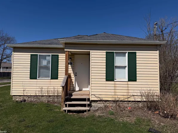 1147 Norton St, Burton, MI 48529