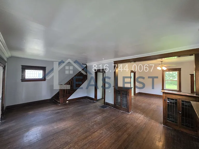 4453 Francis St — Photo 2