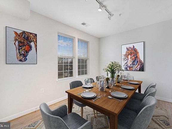 4th image of 42537 Rockrose Sq Unit 202