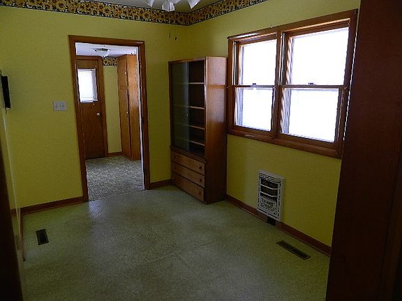 3rd image of 1324 N 3rd St