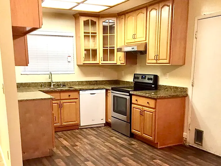 2810 Gavilan Ct — Photo 4