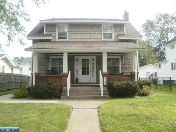 2122 E 5th St, Hibbing, MN 55746